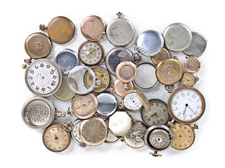 A lot of Swiss and American pocket watches and cases
