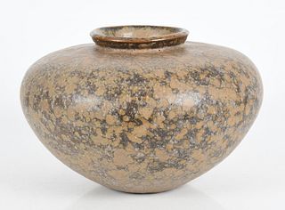 A Pottery Vessel by Hiroshi Nakayama