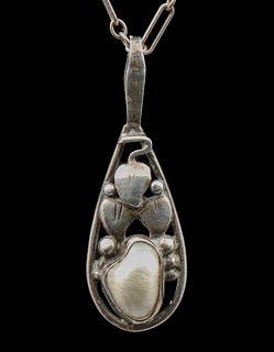 Arts & Crafts Sterling Silver & Mississippi Pearl Pendant Necklace