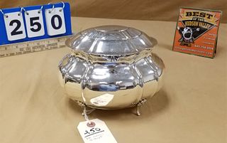 830 SILVER COVERED BOX 6"H X 7-1/2W X 6"D 16.18OZT