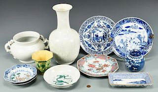 11 Assorted Chinese Porcelain Items