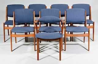 Set 8 Vamo Sonderborg Dining Chairs att. Arne Vodder