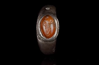 ROMAN SILVER INTAGLIO RING WITH STANDING GOD