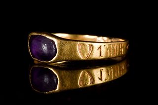 MEDIEVAL GOLD RING WITH AMETHYS AND INSCRIPTION