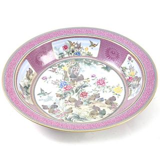 Chinese Export Famille Rose Basin