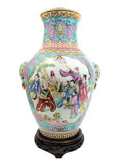 Chinese Family Rose style colored porcelain vase