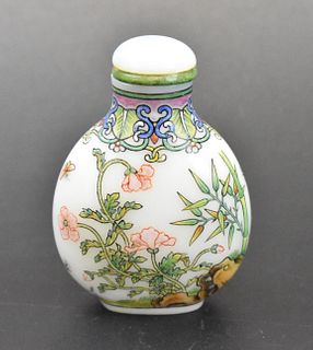 Fine White Glass Enameled Snuff Bottle,Ye Bengqi