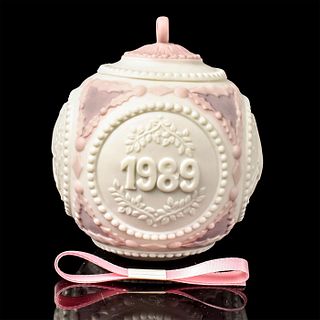 1989 Christmas Ball 1015656 - Lladro Porcelain