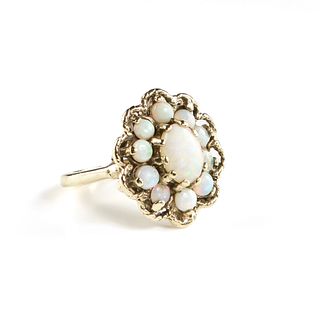 AN VINTAGE 14K YELLOW GOLD AND OPAL RING, 20TH CENTURY,