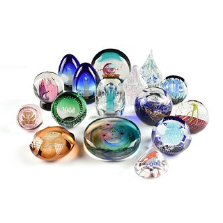 A GROUP OF SIXTEEN CAITHNESS GLASS PAPERWEIGHTS, LATE 20TH CENTURY,
