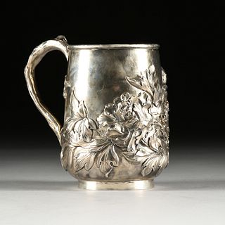 A CHINESE EXPORT SILVER FLORAL REPOUSSÉ MUG, MARKED CUMSHING, CANTON, LATE 19TH CENTURY,