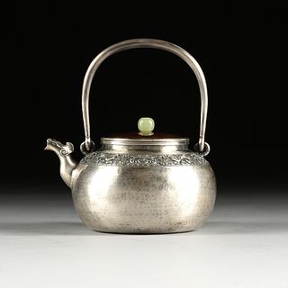 AN ANTIQUE JAPANESE ARCHAISTIC STYLE SILVER TEAPOT, SILVERSMITH KUDO, MARKED, EARLY 20TH CENTURY,