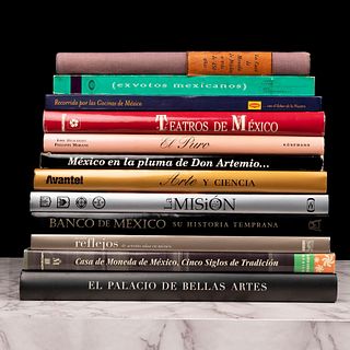Libros sobre Arte, Banco, Cocina y Teatro de México. Casa de Moneda Cinco de Tradición. Evolución Histórica. Piezas: 12.