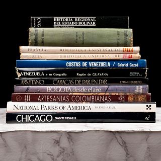 Libros sobre diferentes países. Bogota desde el aire / Venezuela y su Geografía / Caracas de Par en Par. Piezas: 11.