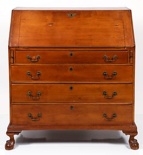 18th or early 19th Century Chippendale Slant Front Desk