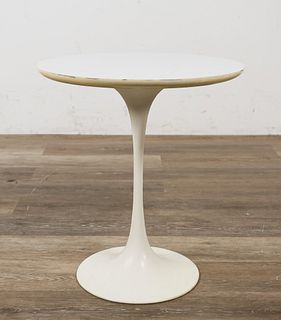 Tulip Side Table Attributed to Eero Saarinen