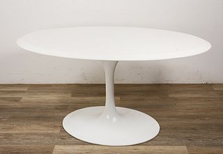 Eero Saarinen Style Tulip Form Dining Table