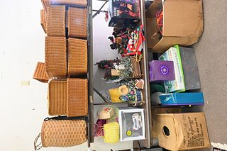 Large Lot of Decorative Arts and Crafts