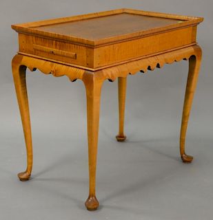 Eldred Wheeler tiger maple Queen Anne style tea table. ht. 27", top: 18" x 28"