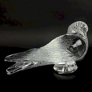 Lalique "Pigeon Grand" Crystal Figure.