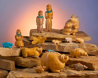 A large group of Zuni stone fetish animals, Leekya family