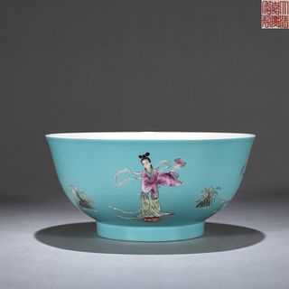 A blue ground famille rose figure porcelain bowl