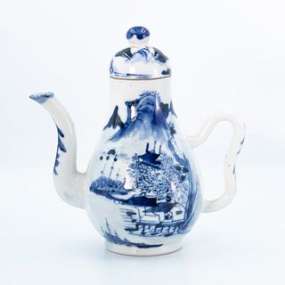 A blue and white porcelain liquor pot | กาเหล้ากระเบื้องเคลือบน้ำเงินขาว