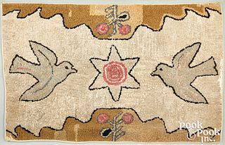 American hooked rug with doves, late 19th c.
