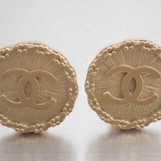Chanel Earrings Coco Mark Gold Ladies