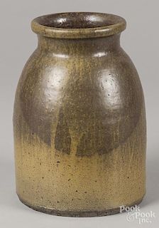 Southern alkaline glaze stoneware crock, 19th c., 10'' h.