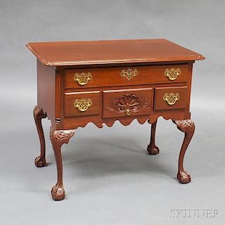 Chippendale-style Mahogany Bench-made Dressing Table