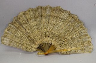 Antique Chinese Gilt/Lace Fan