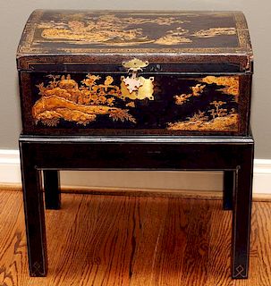 CHINESE BLACK LACQUER JEWEL CHEST & STAND