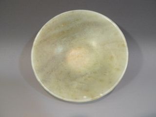 ANTIQUE CHINESE CARVED HETIAN JADE BOWL - QING DYNASTY 中国古董和田玉碗 - 清代