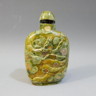 ANTIQUE CHINESE CARVED PUDDINGSTONE SNUFF BOTTLE - 19TH CENTURY 中式古董奶白色石制鼻烟壶，19世纪