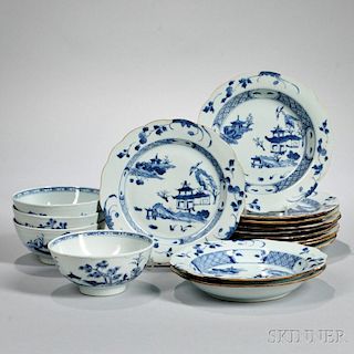 Sixteen Nanking Cargo Export Porcelain Plates and Bowls