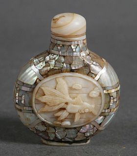 Vintage Mother of Pearl Chinese Snuff Bottle