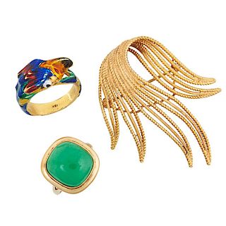 THREE PIECES OF ENAMELED OR GEM-SET GOLD JEWELRY