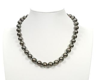14K White Gold Tahitian 18" Pearl Necklace