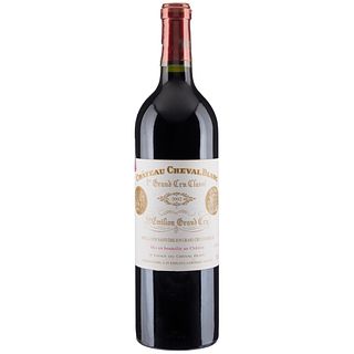 Château Cheval Blanc. Cosecha 2002. St. Émilion. 1er. Grand Cru Classé. Nivel: en el cuello. Calificación: 91...
