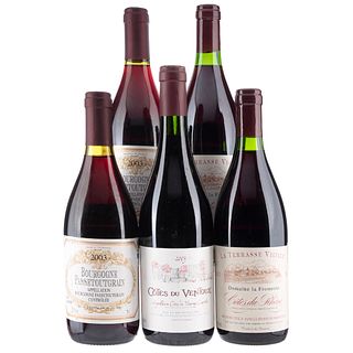 Vinos Tintos de Francia. a) Bourgogne Passetoutgrain. b) La Terrasse Vieille. Total de piezas: 5.