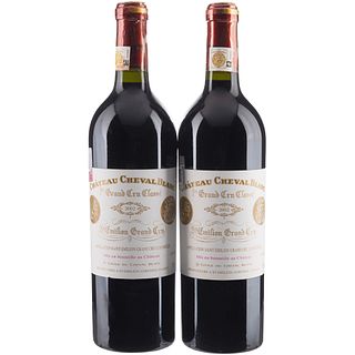 Château Cheval Blanc. Cosecha 2002. St. Émilion. 1er. Grand Cru Classé. Nivel: en el cuello. Piezas: 2. Calificación: 91 / 100.