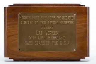 Dai Vernon's Card Stars of the U.S.A. plaque. Oak Park, Illinois, ca. 1955. Engraved brass plaque mounted to polished walnut, bearing the text, ÒMagi