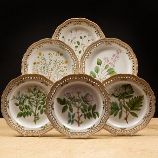 Set of Fourteen Flora Danica Porcelain Reticulated Dinner Plates