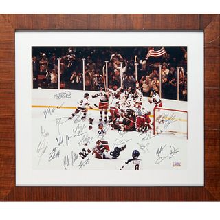 1980 "Miracle on Ice" team signed photograph
