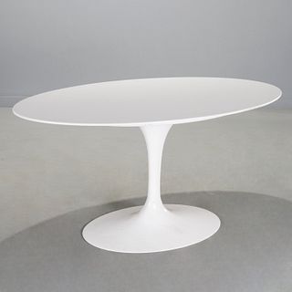 Eero Saarinen for Knoll tulip dining table