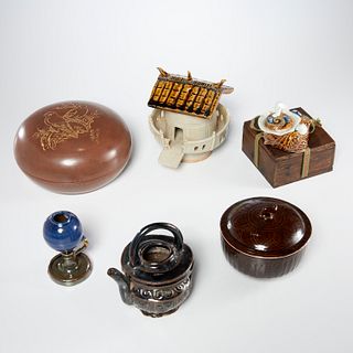 Collection Japanese porcelain and pottery