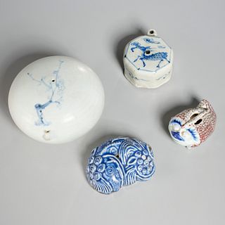 (4) Chinese blue and white water droppers