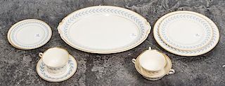 A Syracuse China Partial Dinner Service Diameter of dinner plates 10 inches.