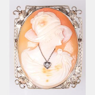 A 14kt. White Gold Shell Cameo Brooch,
